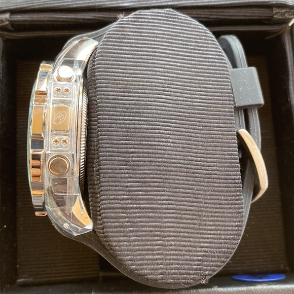 Mens watch - Picture 2 of 3